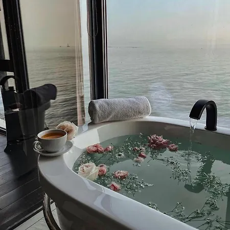 M1 Club Hotel Odessa