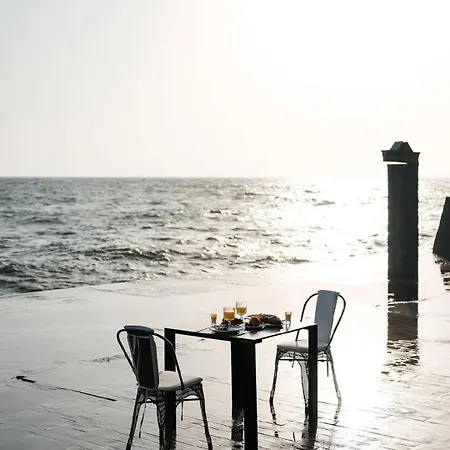 M1 Club מלון אודסה