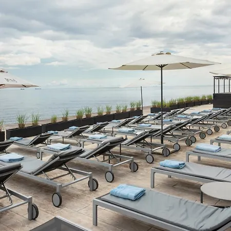 M1 Club Hotel