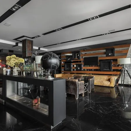 M1 Club 5*