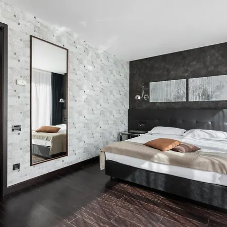 M1 Club Hotel 5*