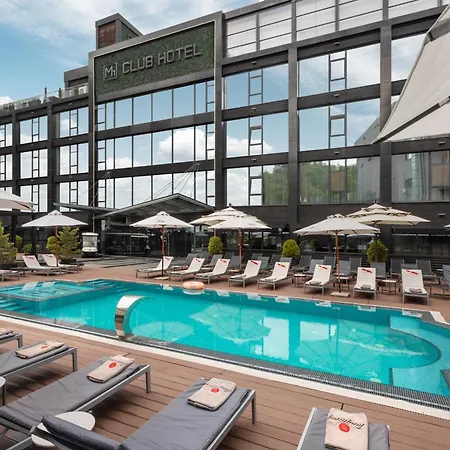 M1 Club Hotel 5*