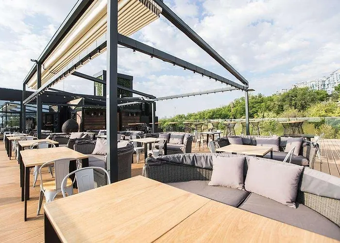 Szálloda M1 Club 5*