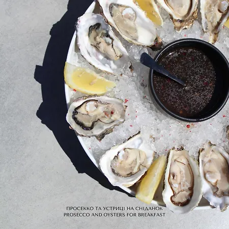 M1 Club Hotel Odessa