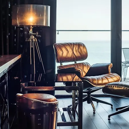 M1 Club Hotel