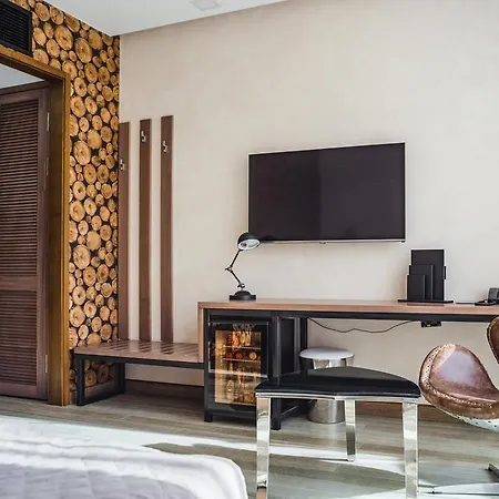 M1 Club Hotel